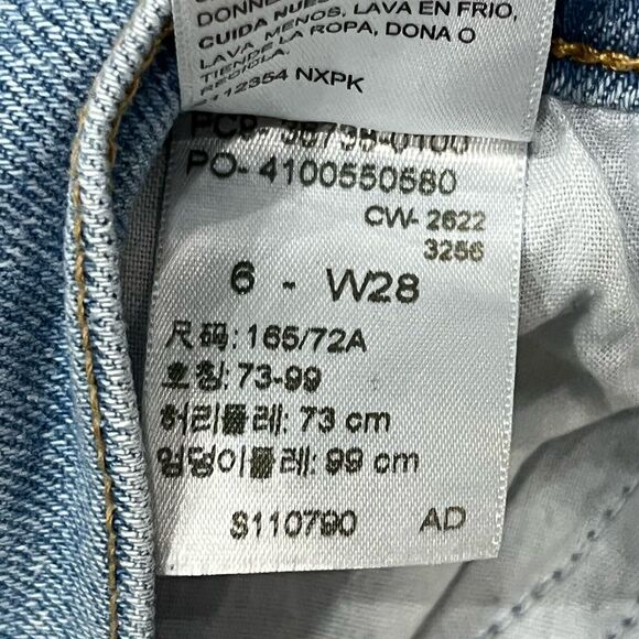 Signature By Levi Strauss Women’s Heritage Boyfriend size 6 Waist 28 Denim Jeans - Picture 3 of 8